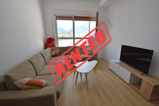 Apartament 2+1 me qira te Rezidenca Kadiu, ne Rrugen Pasho Hysa, Tirane.
Apartamenti ndodhet ne kat